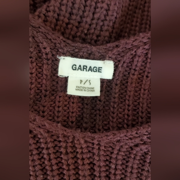 💚5/$25 Garage Distressed Burgundy Off The Shoulder Oversized Knit Sweater Small - Picture 8 of 8